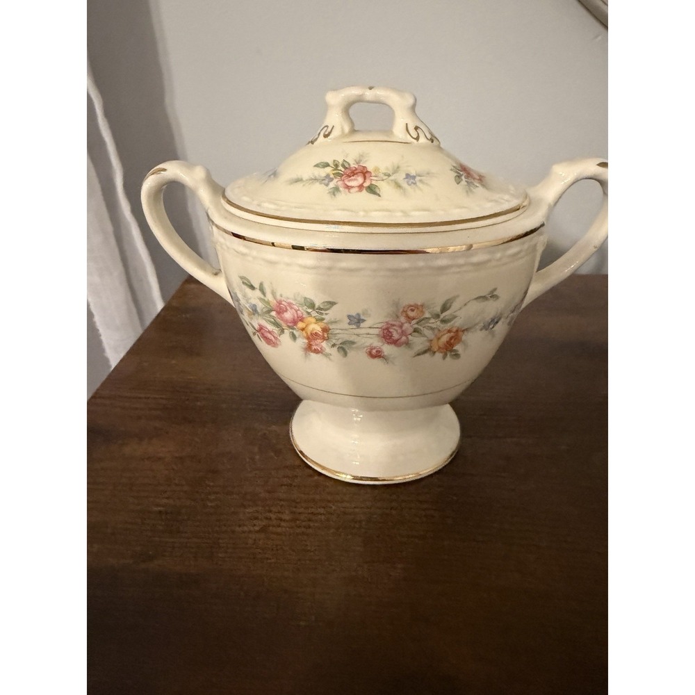 Vintage Homer Laughlin Eggshell Georgian H45N5 Covered Sugar Bowl Floral USA - Picture 1 of 10